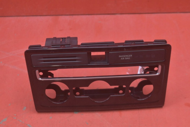 DEKOR PANELU bocchette 510820075C VW GOLF 7 VII SPORTSVAN 12-17