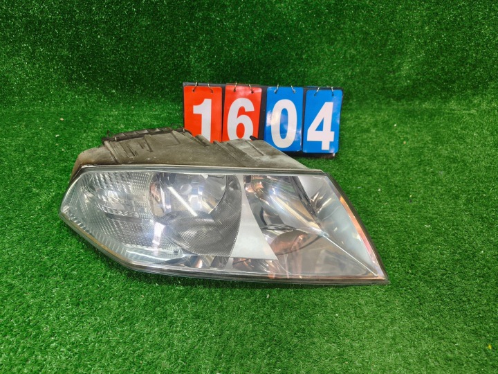REFLEKTOR rechts vorne SKODA OCTAVIA II 04- NR.1604
