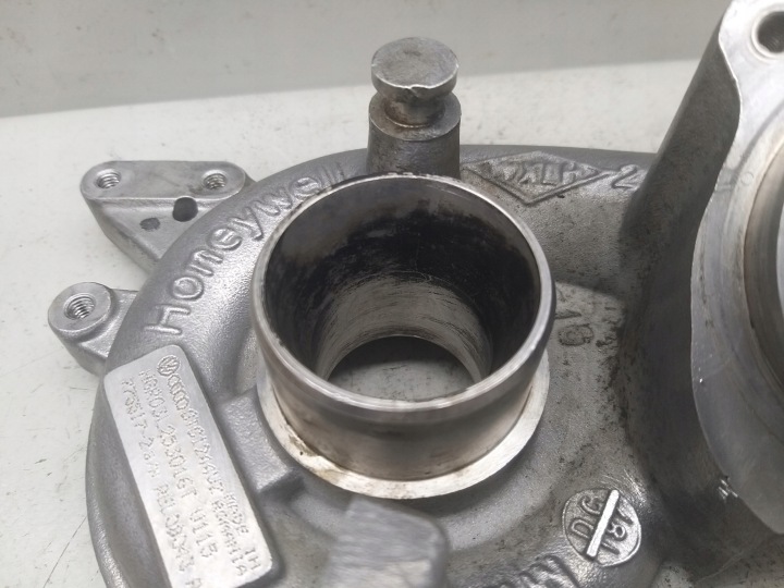 Η CORPUS πρέπει να έχει TURBINA 1.6 TDI CAY GOLF VI A3 OCTAVIA LEON 03L253016T 9