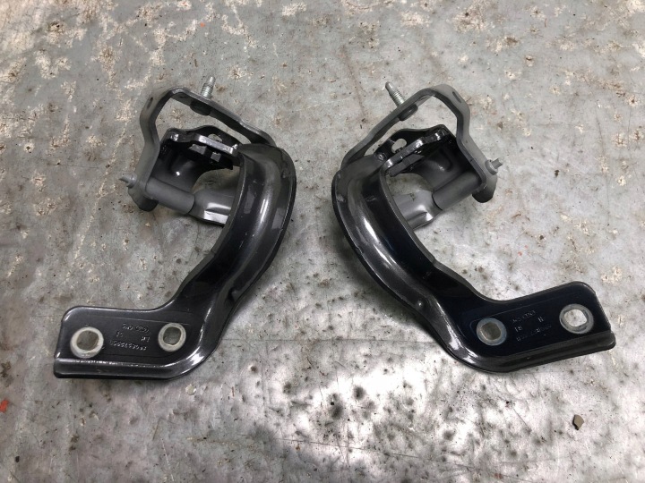 zsanérok motorháztetök csomagtartó KOMPLET LX7R AUDI Q5 LIFT 8R0827299B 8R0827300B