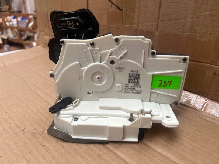 de la Serrure Portière Droite Arrière A7 S7 4K8 4K0839016Q Original !