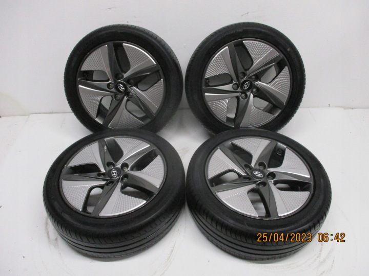 Kolesá disky Gumy HYUNDAI IONIQ R17 4MM