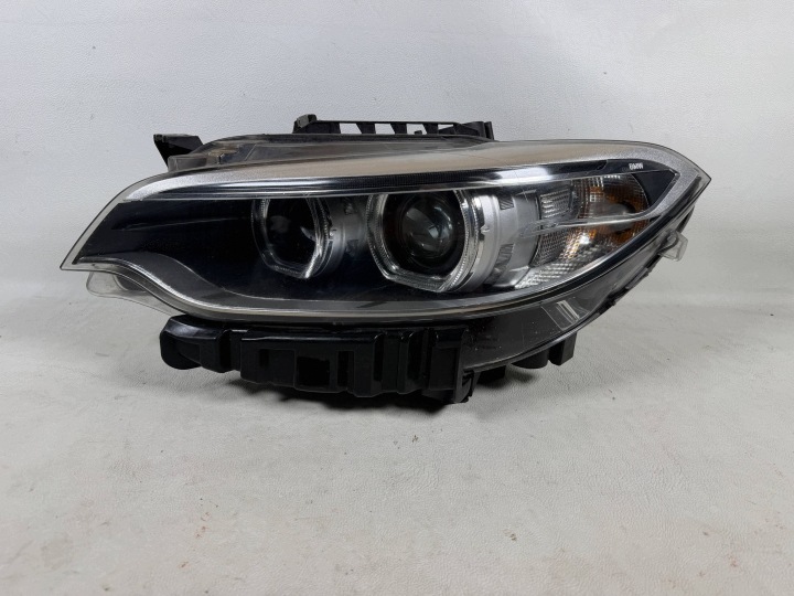 Bmw 1 F22 F23 Xenon Gauche Avant Avant