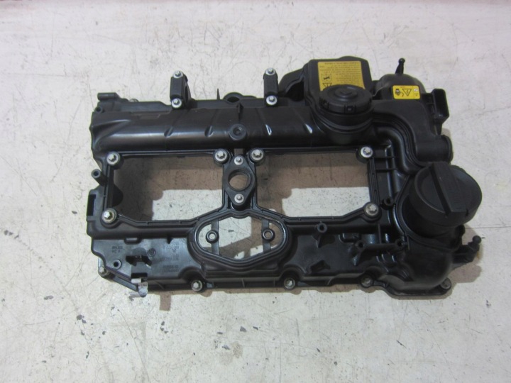 BMW F10 F20 F30 N20 N26 cover of head cover of the engine 7588412 11127588412