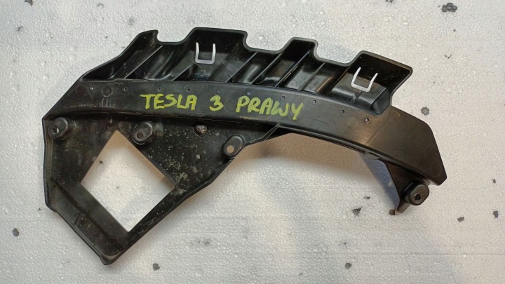 rechts stoßstangenhalterung unter LAMPE TESLA MODEL 3 17->