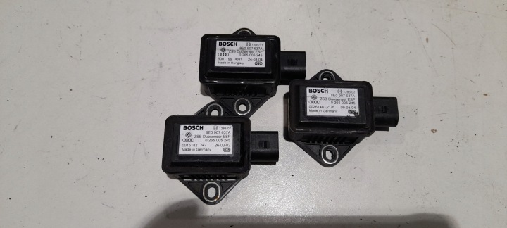 AUDI A6 C5 PASSAT B5 MODULE CAPTEUR ESP 8E0907637A