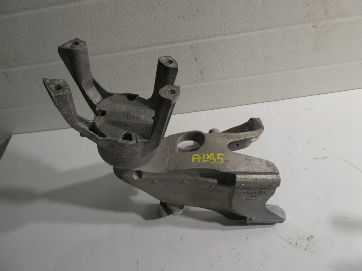 engine mount VW T6 2.0 TDI 7E0199849F 7E0199370M