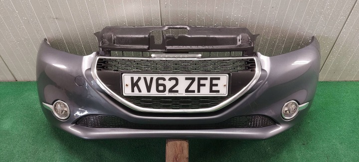 Stoßstange vorne komplet PEUGEOT 208 LAK: KTP KTPD