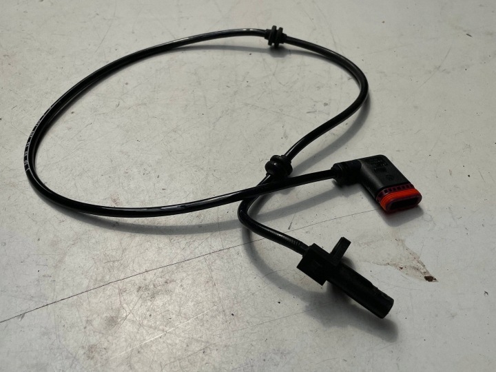Sensor ABS heck MERCEDES-BENZ C W204 A0395452928