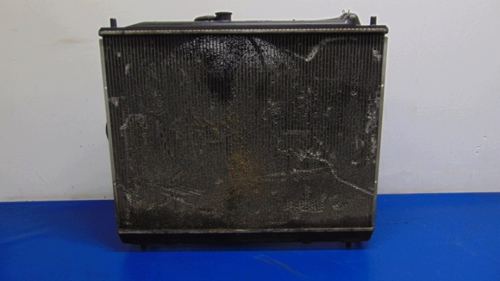 Radiatore motore usato 3.2DID AUTOMAT MITSUBISHI PAJERO III 3 99-06R