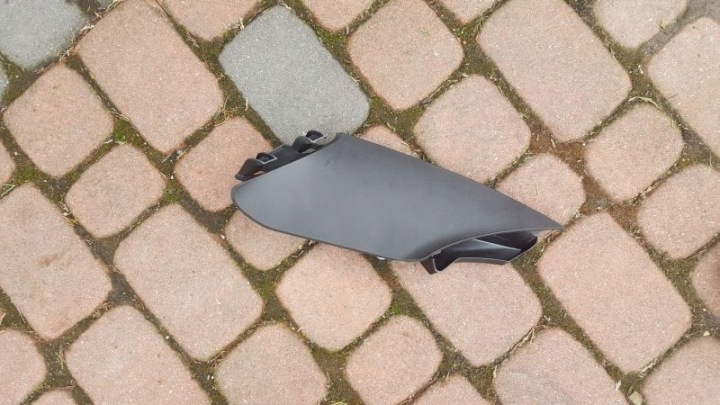 Plastique Boîte Couverture tablier moteur Opel Astra J IV 13259133