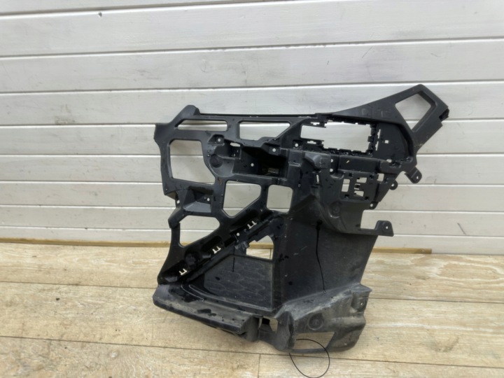 BMW X1 U11 M-Paket stoßstangenführung links vorne 9881915 Original