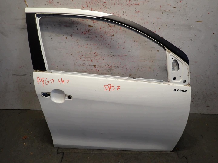 vrata prednji dio prednje desna TOYOTA AYGO II PEUGEOT 108 CITROEN C1 II 2014