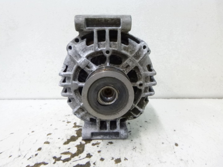 Alternator Audi A4 B6 2.0 ALT Valeo 140A