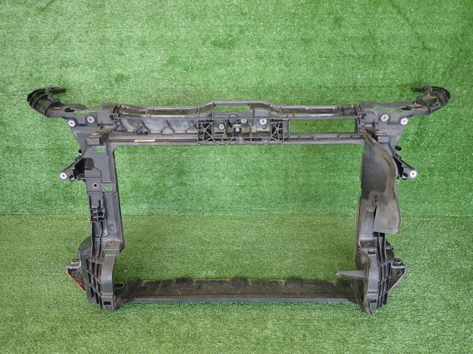 AUDI A1 10- Schlossträger vorne 8X0805588B