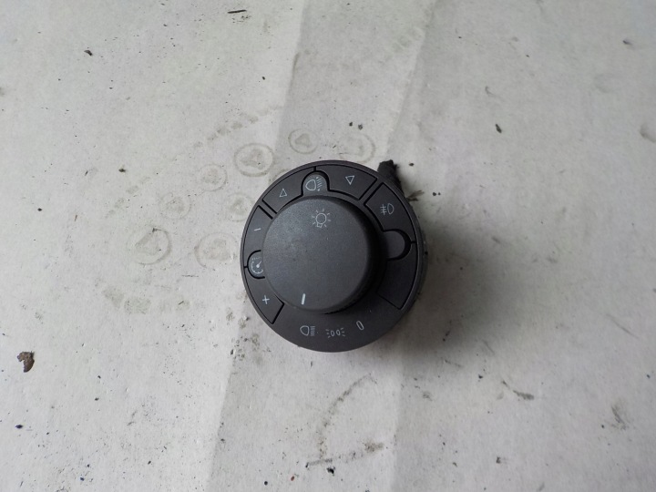 vypínač světel opel corsa d 13249396EA