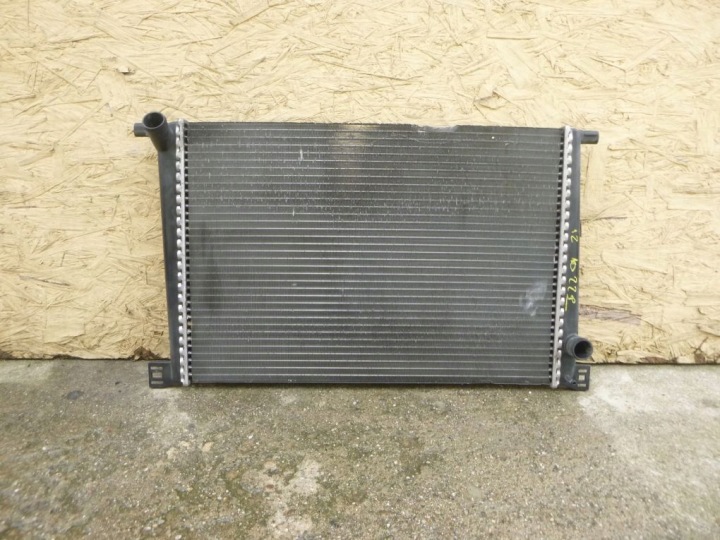 MINI COOPER R55 R56 1.6 B 06- RADIATORE MOTORE USATO