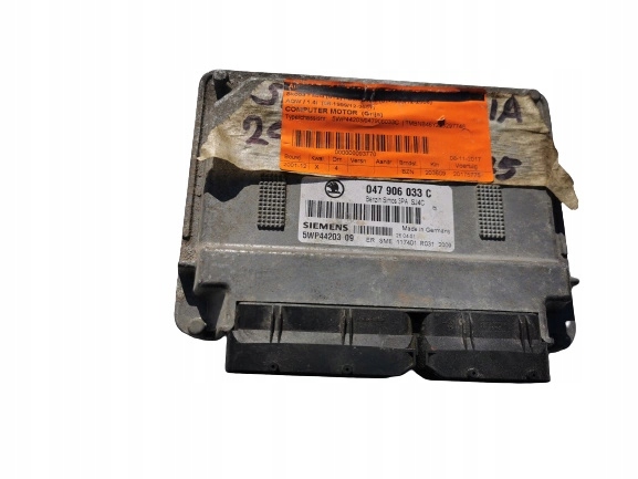 SKODA FABIA 1.4B 5WP4420309 047906033C Ordinateur EC