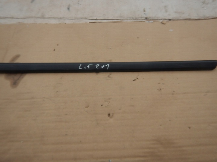 mercedes w201 moulding waska left rear part door 190