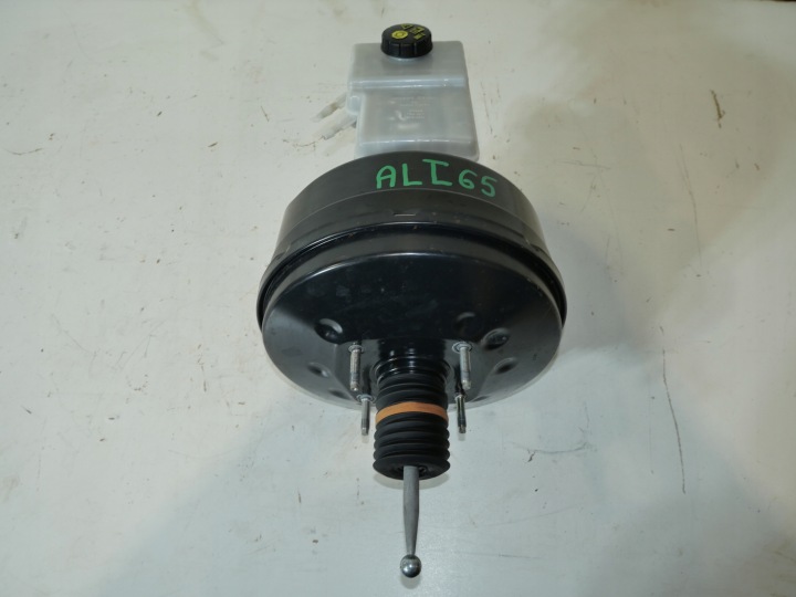 VW CRAFTER II MAN TGE Servo Hauptbremszylinder Bremspumpe 2N0612101