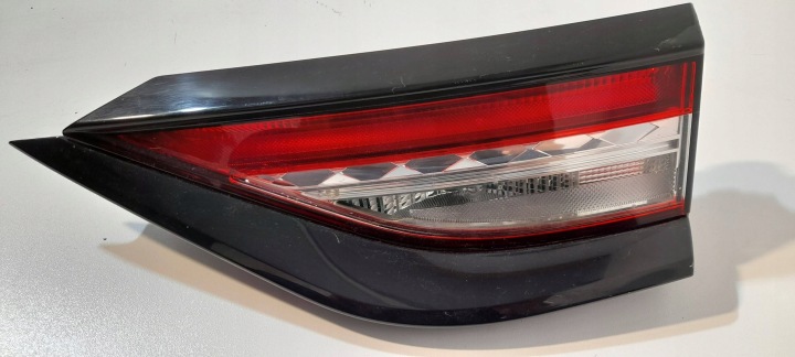 Citroen DS3 CROSSBACK light rear right to the bonnet 9820889180 (R359)