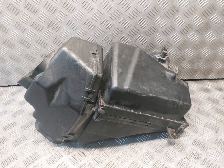 cover of a filter, air flow meter NISSAN MURANO Z50 3.5 V6 9Y501