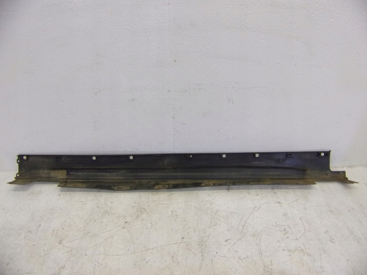 NAKLADKIA pour Jupe Gauche LAND ROVER RANGE ROVER SPORT CPLA-101D57-AA