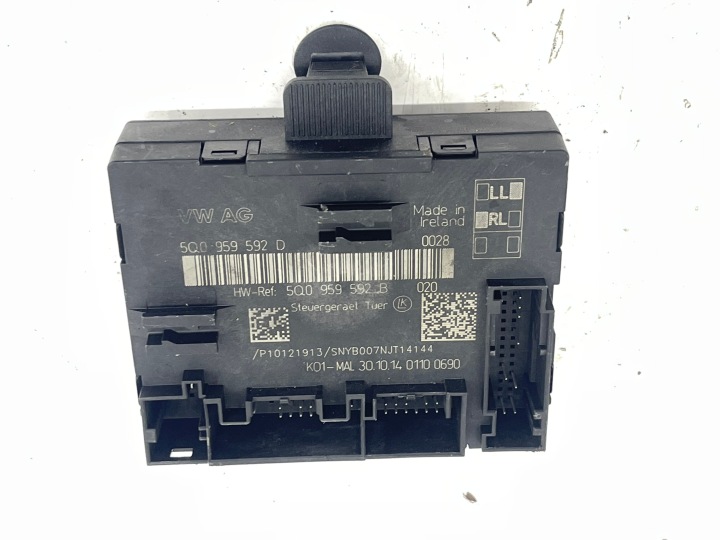 Centralina modulo PORTA Portiera Destra Anteriore AUDI A3 8V 5Q0959592B