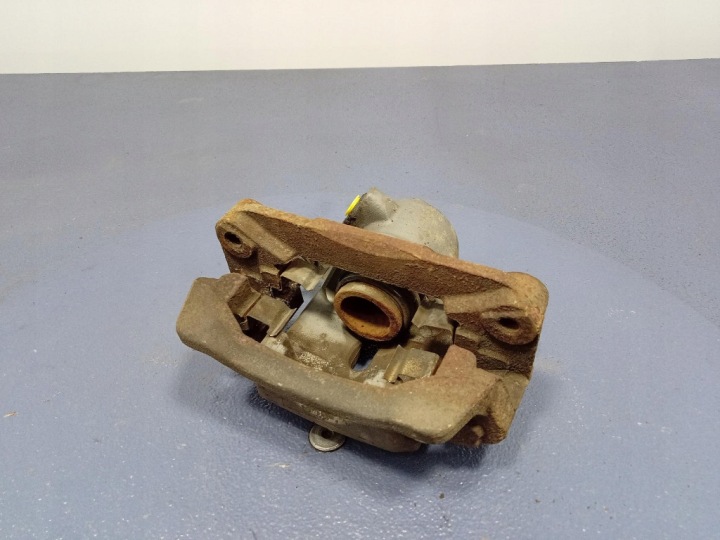 SUBARU XV CROSSTREK AND LIFT 15- 2.0 150KM HAMULTIC BACK OF RIGHT 8
