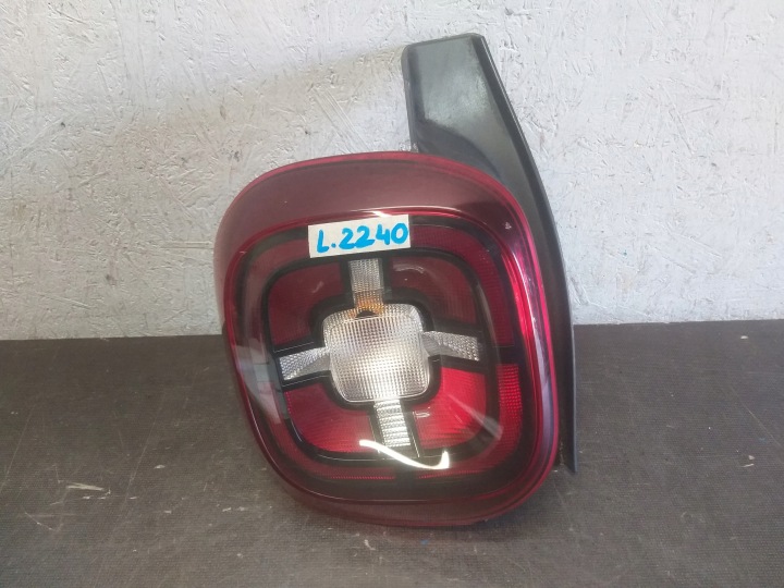 FEUX PHARE ARRIÈRE GAUCHE DACIA DUSTER II 2 265558217R