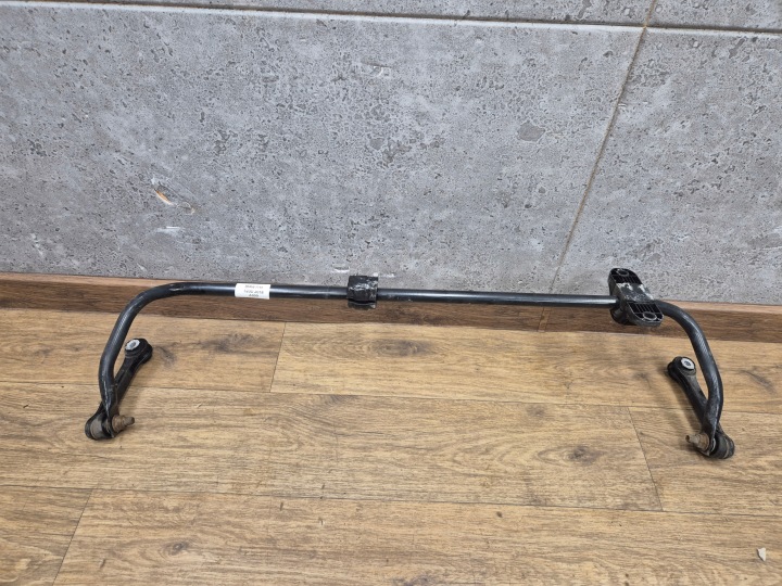 BMW 5 G30 G30 LCI STABILIZATOR rear part rear bar 6861456