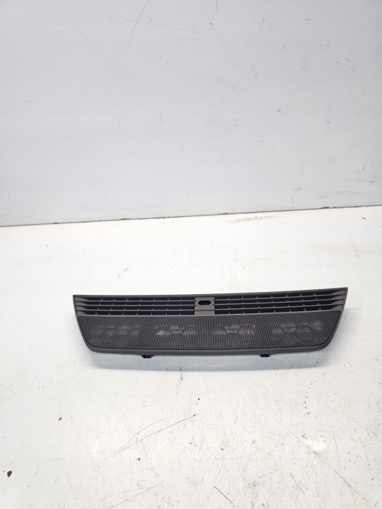 krycí repráku přístrojovky AUDI A4 B6 B7 8E0819635C
