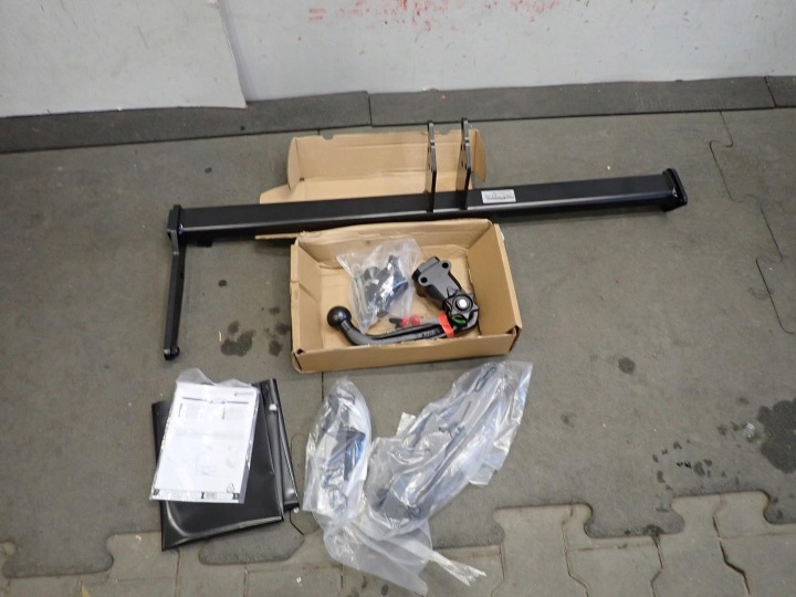 Hak NISSAN QASHQAI II J11 2014- 332359600002