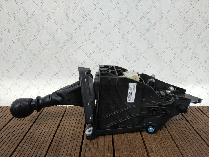 VW CRAFTER II MAN TGE 20-24 Levier de vitesse Mécanisme levier vitesse Engrenage Mecanisme levier vitesse 2N0711025A OE