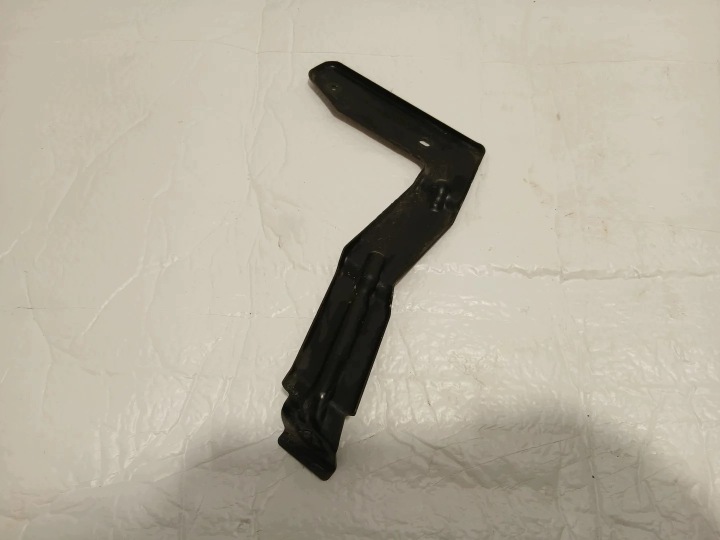 AUDI A4 B9 LIFT support holder of a bumper right rear part 8W5807330A