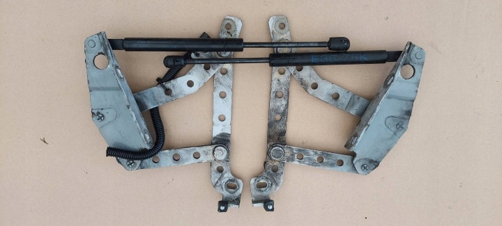 bonnet hinges BMW Z3 L+R LAK: 354 TITANSILBER