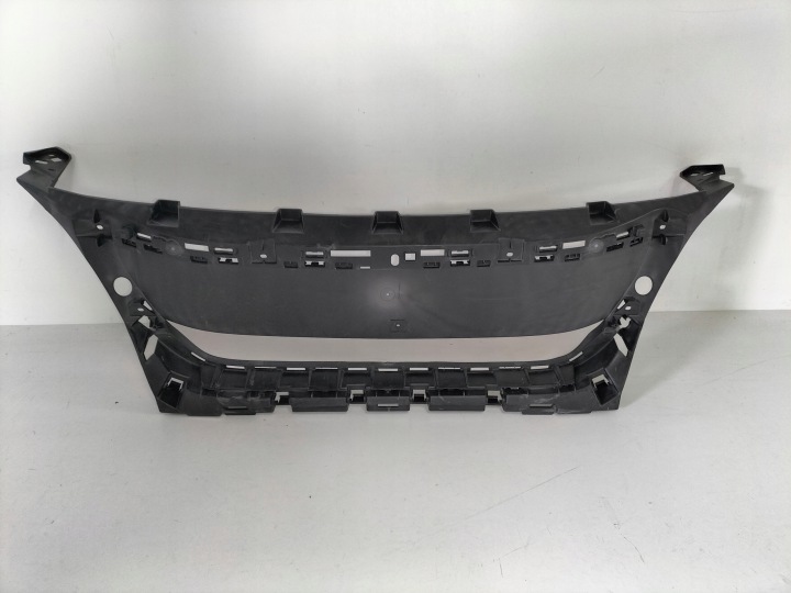 GRILL VERSTEIFUNG INNEN PEUGEOT 3008 II 16