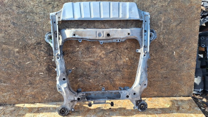 PONT ESSIEU RENFORT PARE CHOC ESSIEU ESSIEU AVANT BERCEAU AVANT VOLVO XC90 ET 2.9 T6 272 KM AWD 02-06 KPL
