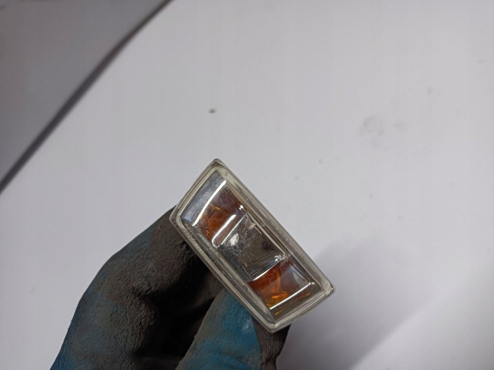 Blinkerleuchte w blotniku Opel Astra H 13252455
