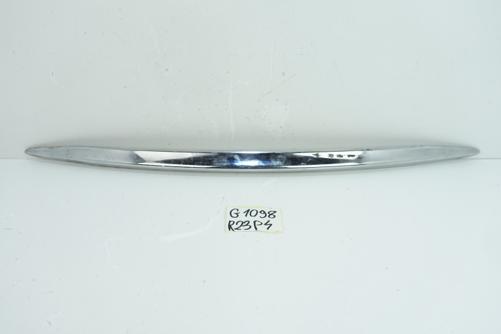 NISSAN QASHQAI II J11 2017- Moulage du capot Porte coffre hayon Arrière 10148940