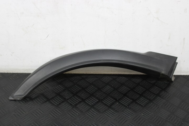 cap of a fender right rear part K8D2-28370-AC LAND ROVER EVOQUE II 2 L551