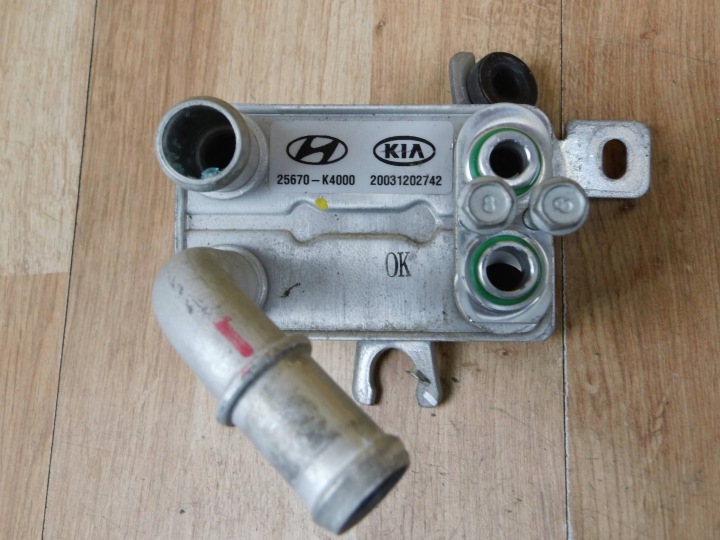 Hyundai Kona and ELECTRIC capacitor, radiator of the air conditioning 25670-K4000