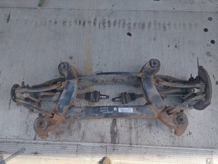 Complets Suspension Renfort pare choc Essieu arrière MERCEDES-BENZ W203