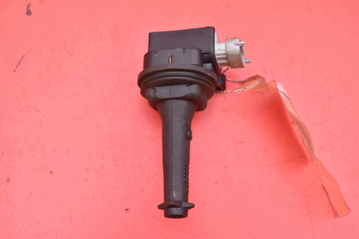 Bobine d’allumage 8677837 VOLVO S40 2 II V50 2.5 T T5 220 KM 03-11