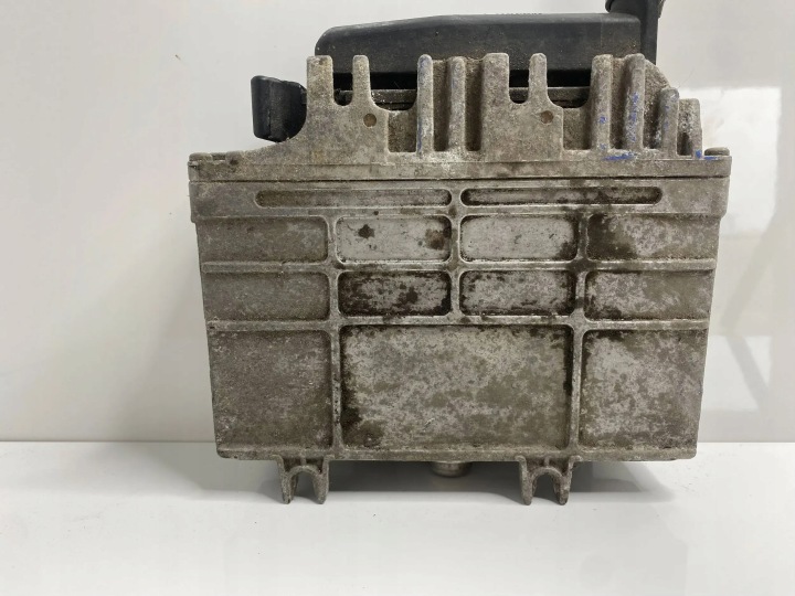 SEAT IBIZA Bedienteil DES MOTORS 6K0906027E