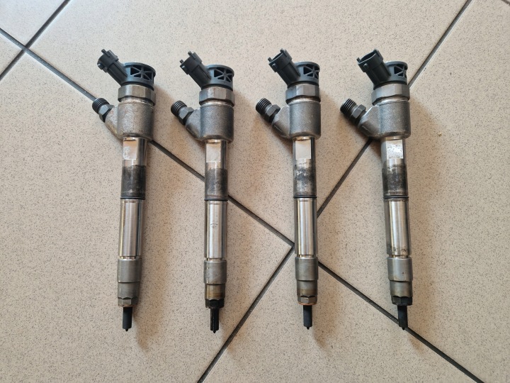 Injecteur Injecteurs IVECO DAILY 3.0HPI EURO6 5801644454 0445110564