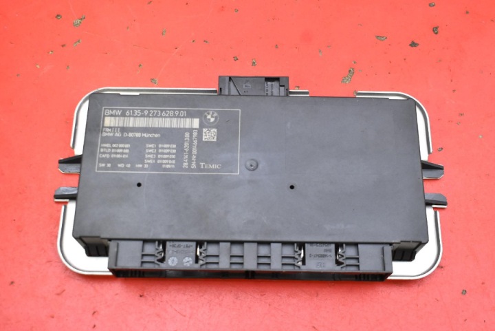 řídící jednotka modul světel 9273628 BMW F10 F11 09-13
