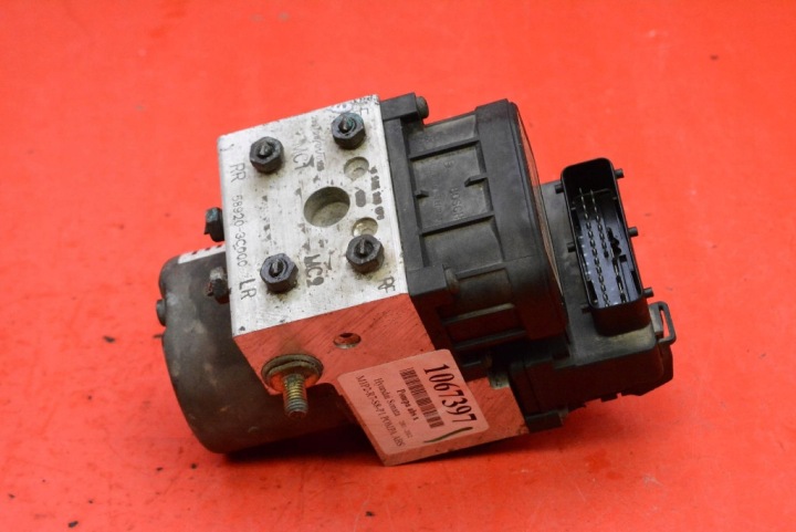 pump ABS 58920-3C000 HYUNDAI SONATA 4 IV 2.0 16V 131 KM LIFT 01-12
