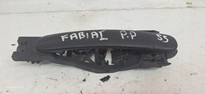 Poignée Portière SKODA FABIA et Droit Avant 6Y0837585