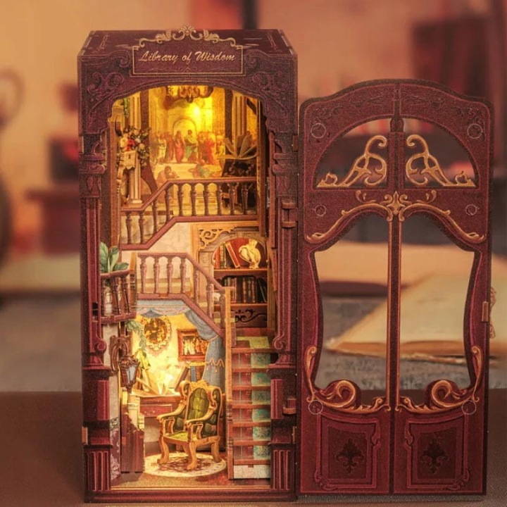 Book nook DIY CuteBee Library of Wisdom LED 281 ел. — фото 2